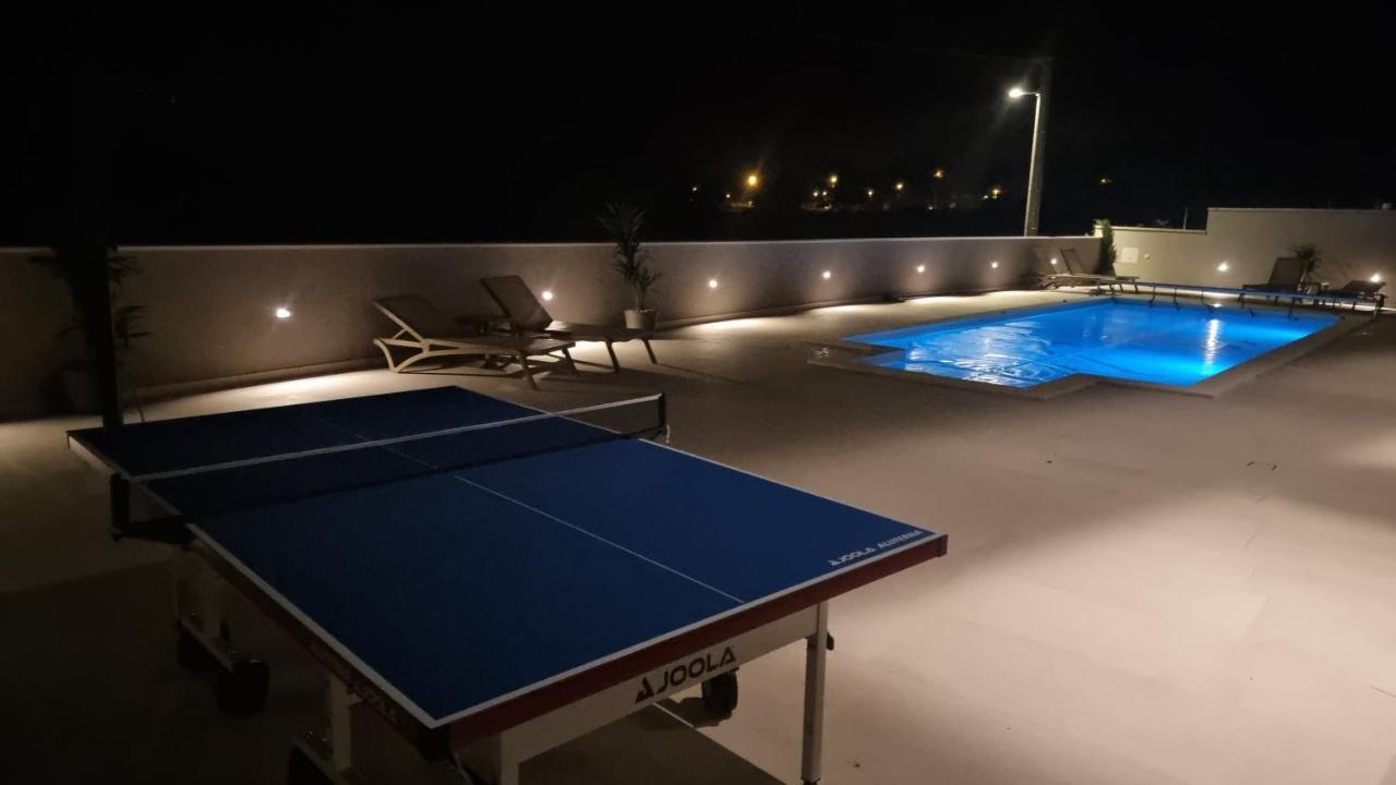 Villa Madison โพเซดารเย ภายนอก รูปภาพ